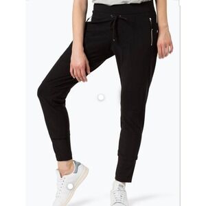 RAFFAELLO ROSSI Candy Black Jogger Pants Women 6 Tapered Stretch Travel
